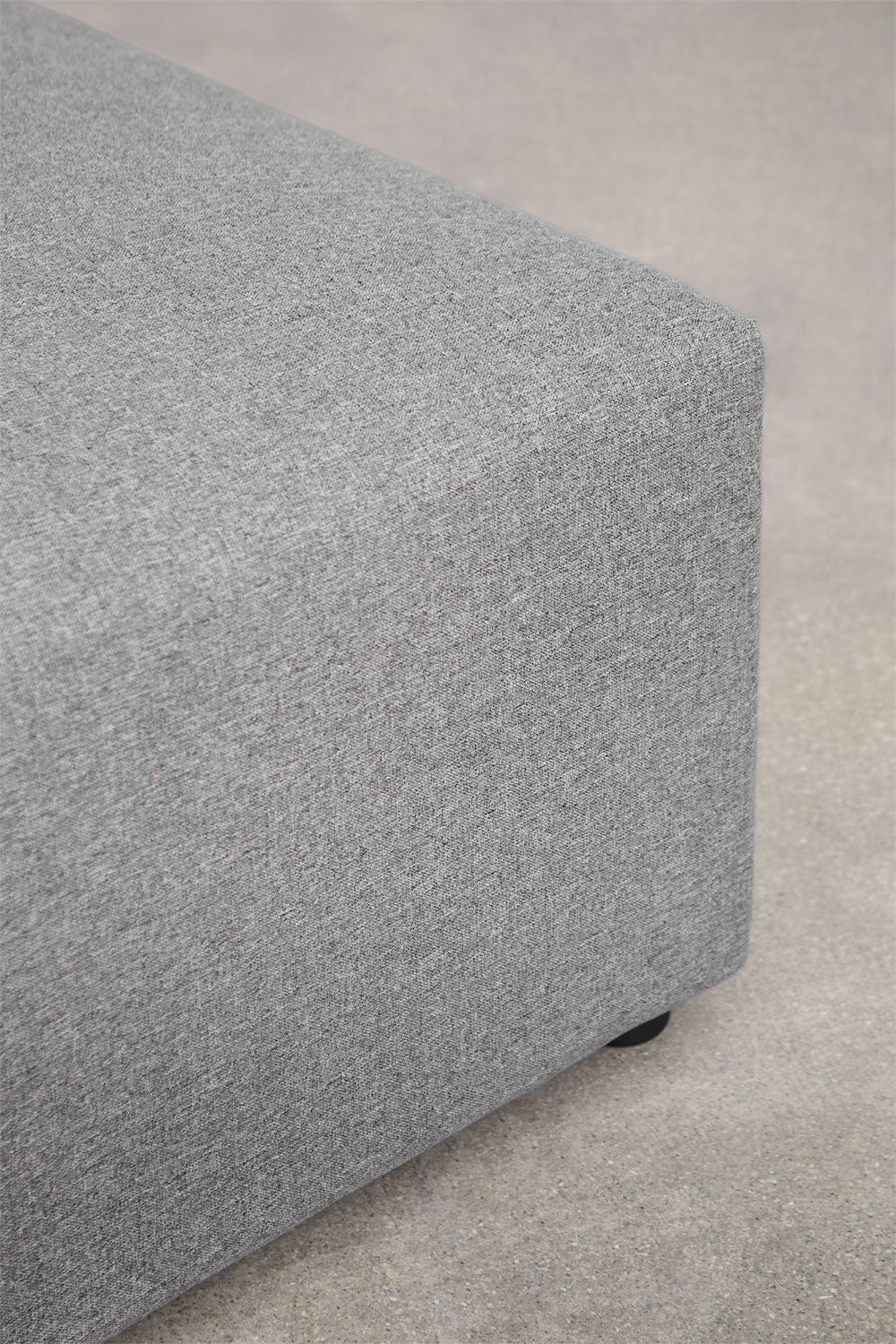 Modulinė sofa KATA su pufu – interjere