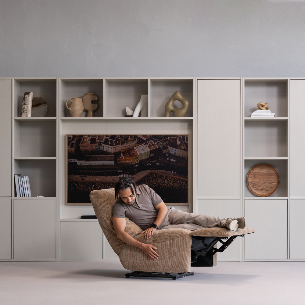 Elektrinis reklaineris HEIN, austas briaunotas audinys, šviesiai ruda