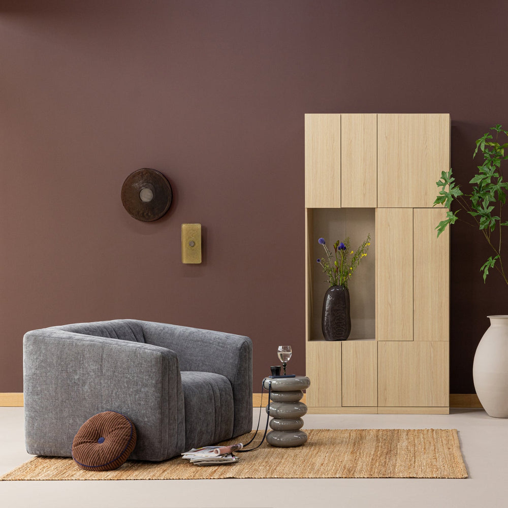 Pakabinama spintelė BUILD 108 cm jaukiame svetainės interjere
