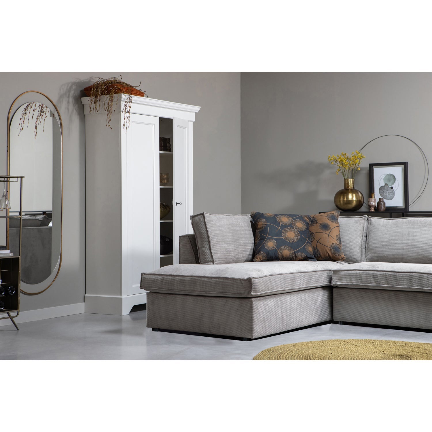 Spinta Isabel, balta