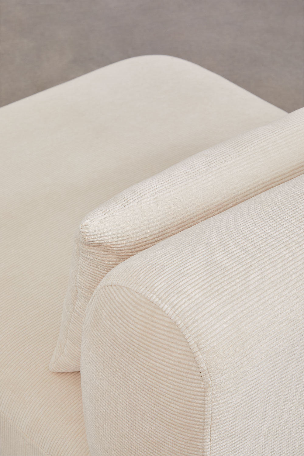 Kampinė sofa FOGLERA – interjere