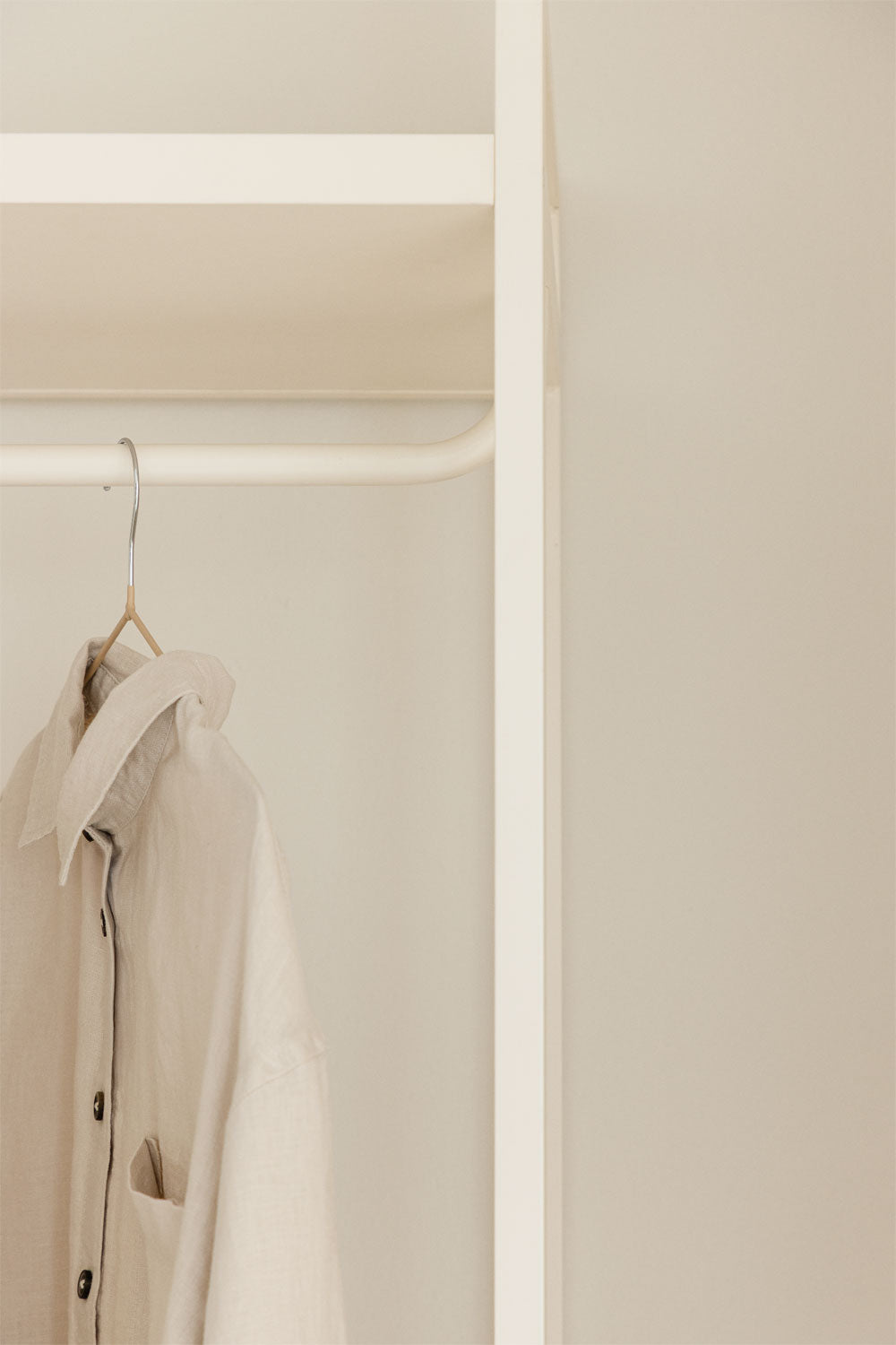 Open wardrobe with shelves CENEUNO, metal