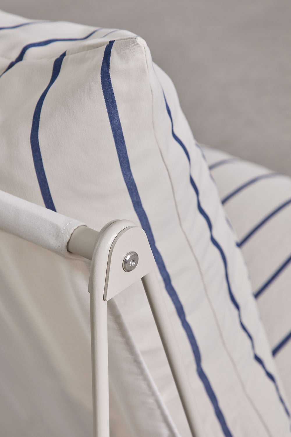 Lauko fotelis COSMO, balta