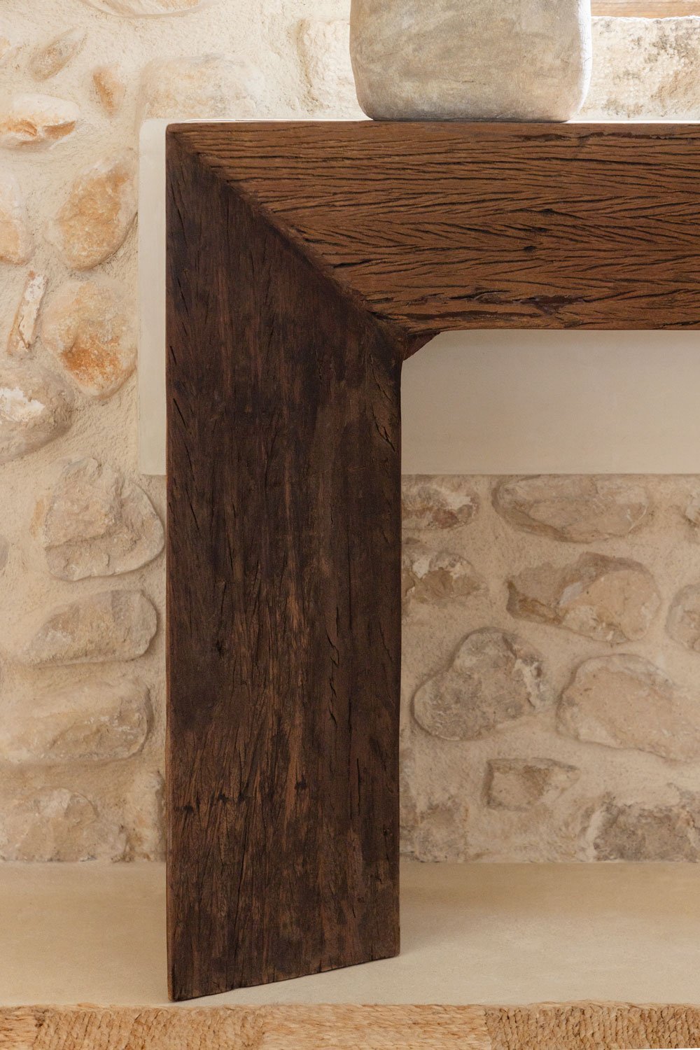 Konsolė JUMIRA, perdirbta mediena