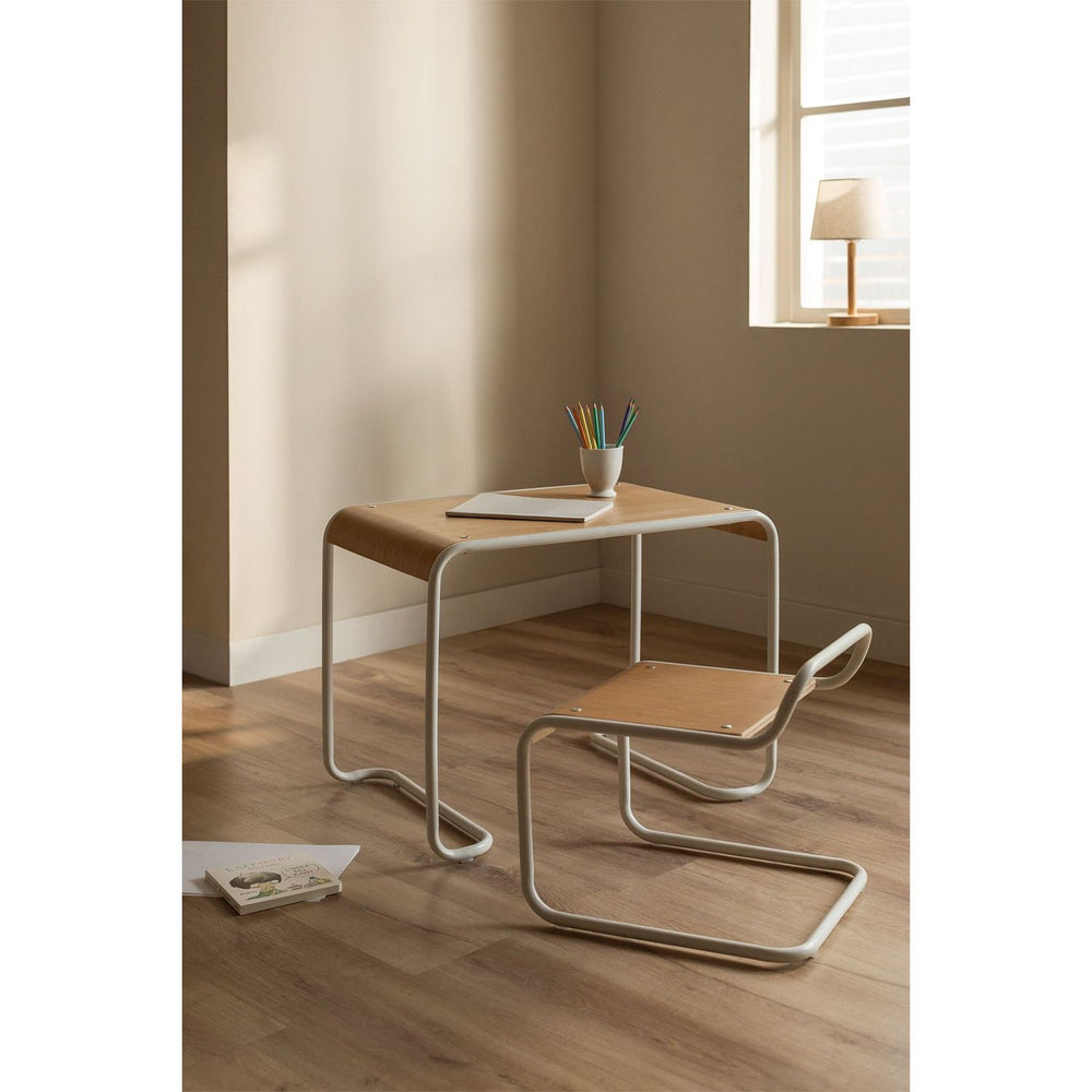 Stalo rinkinys su kėdėmis MARK