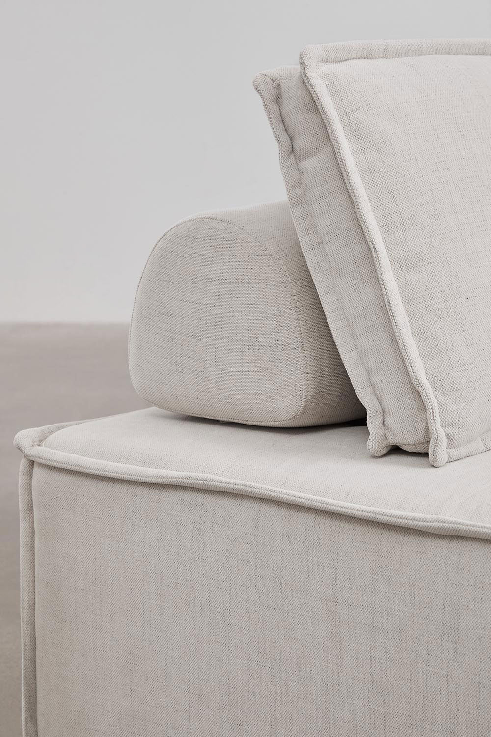 Sofa VERMONTA su pufu – interjere