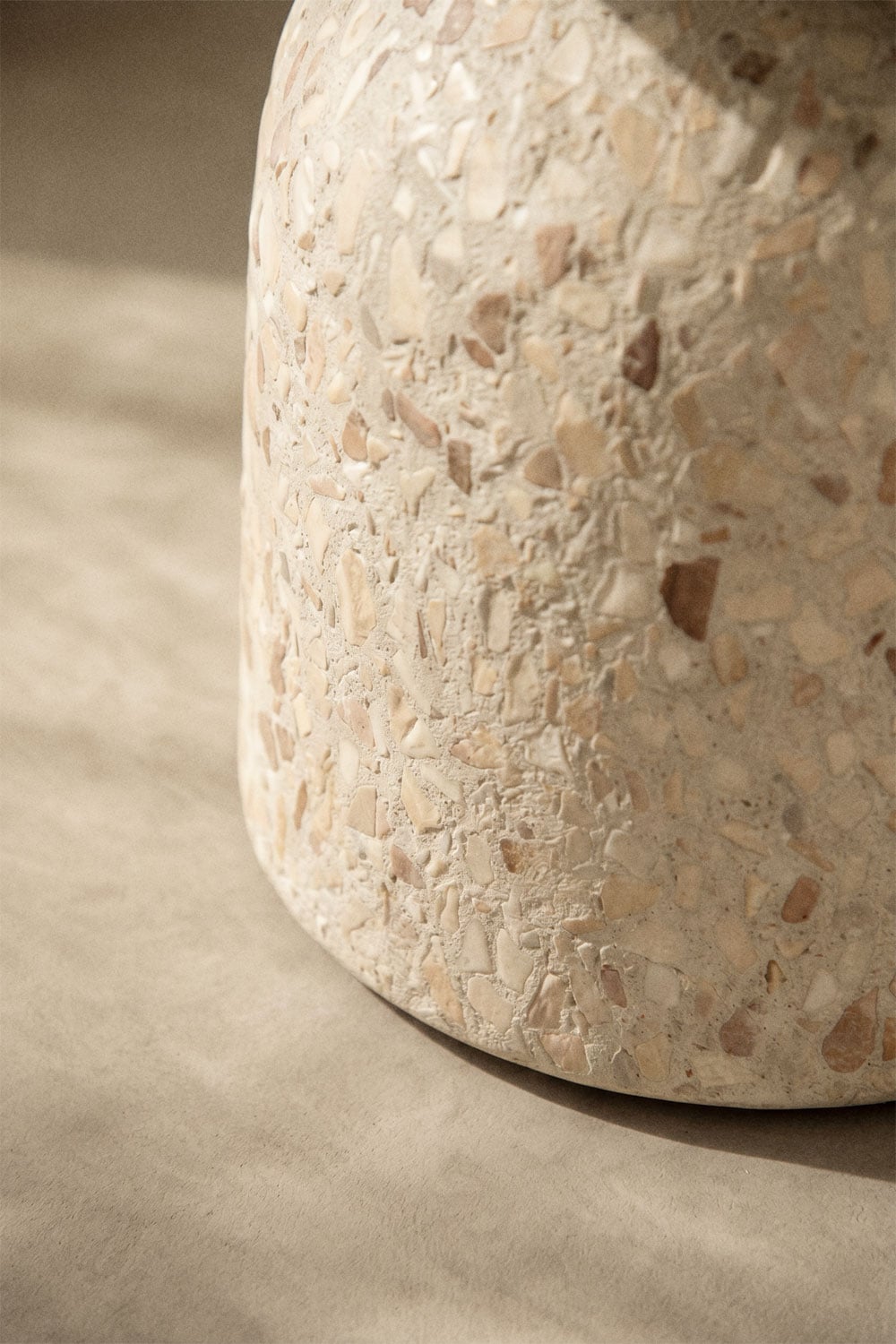 Pagalbinis staliukas KARIORA, terrazzo