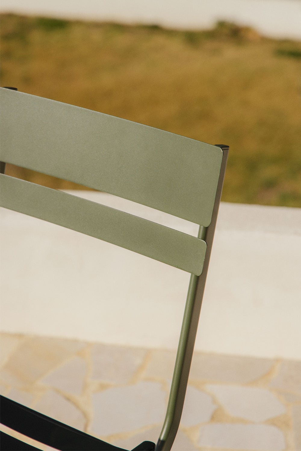 Outdoor chairs TAMARIT, oiled green
