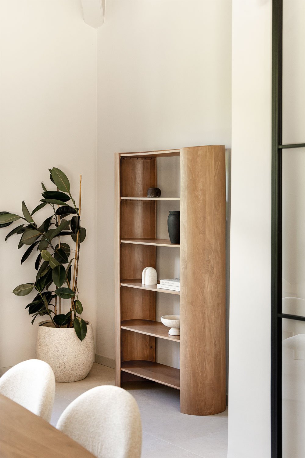 Regalas SAMMY su 6 lentynomis, mango mediena