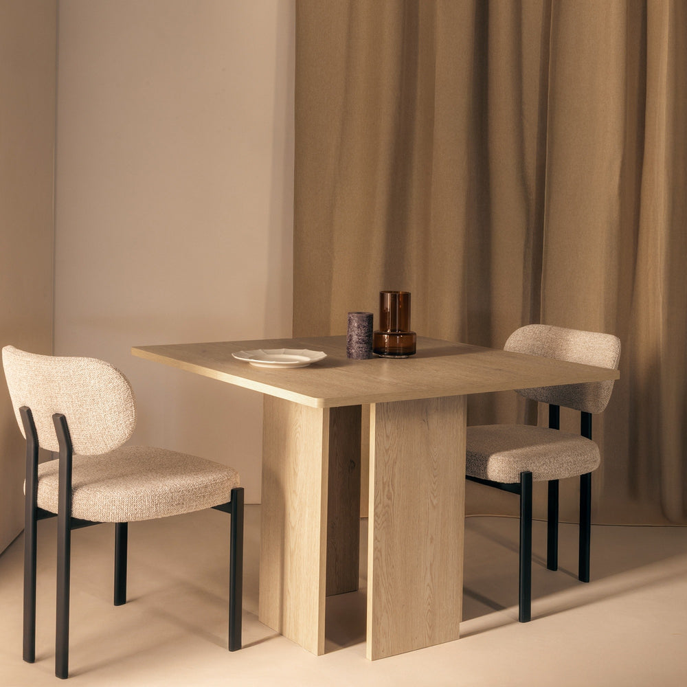 Square table FACILE, Cremona oak, 100 cm