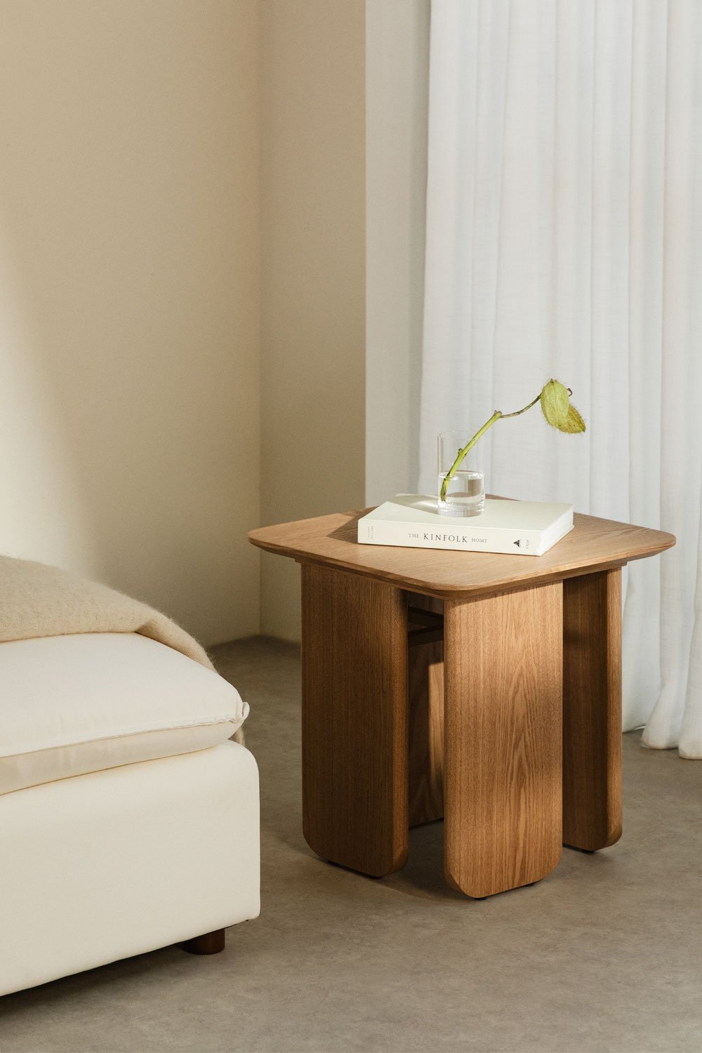 Šoninis staliukas GMELUA, MDF, uosio faneruotė