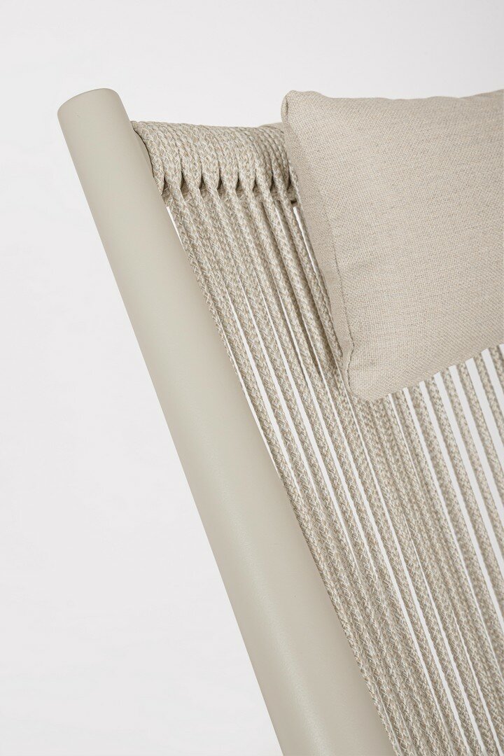 ALOHA armchair, sand, rope