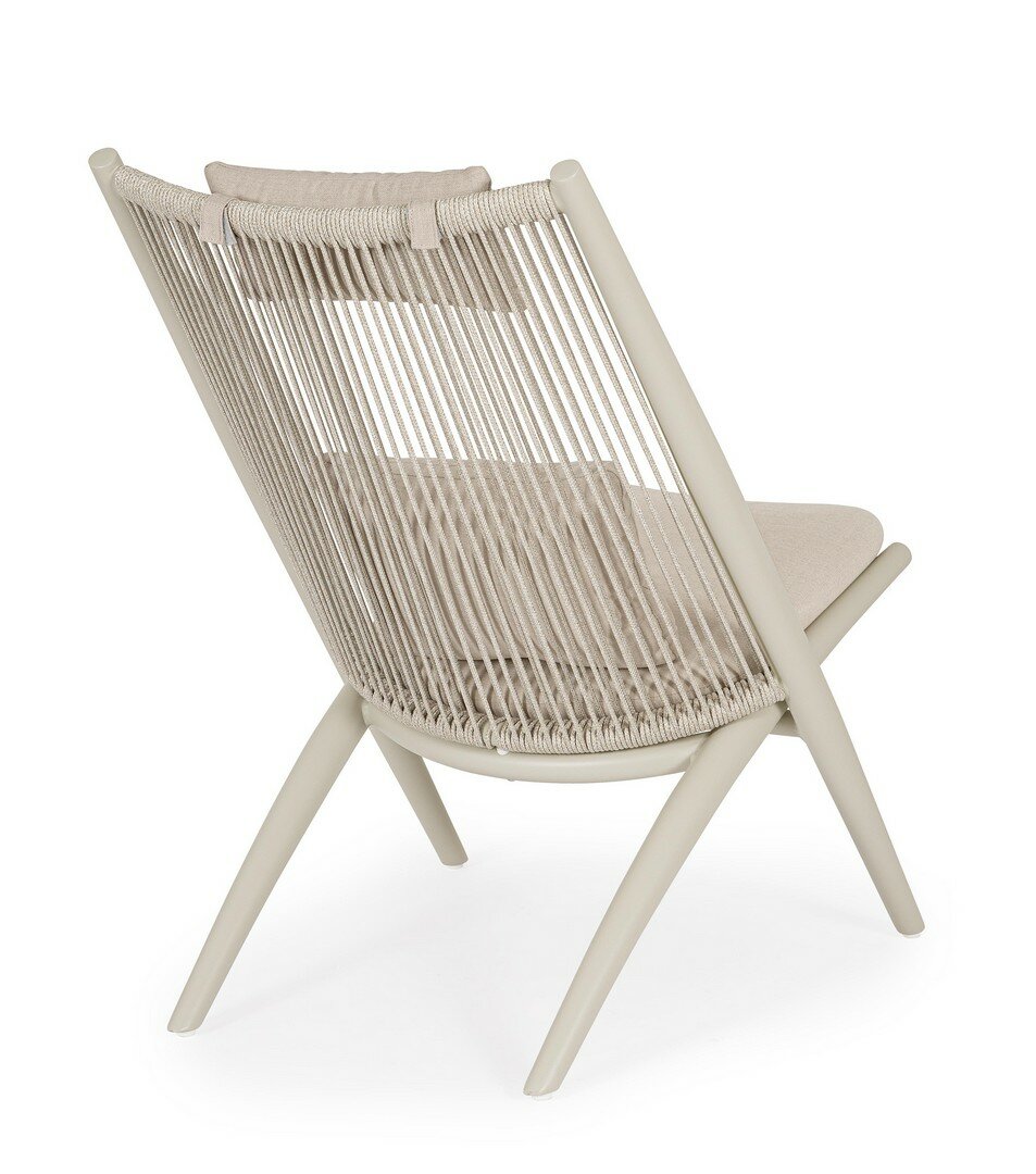 ALOHA armchair, sand, rope