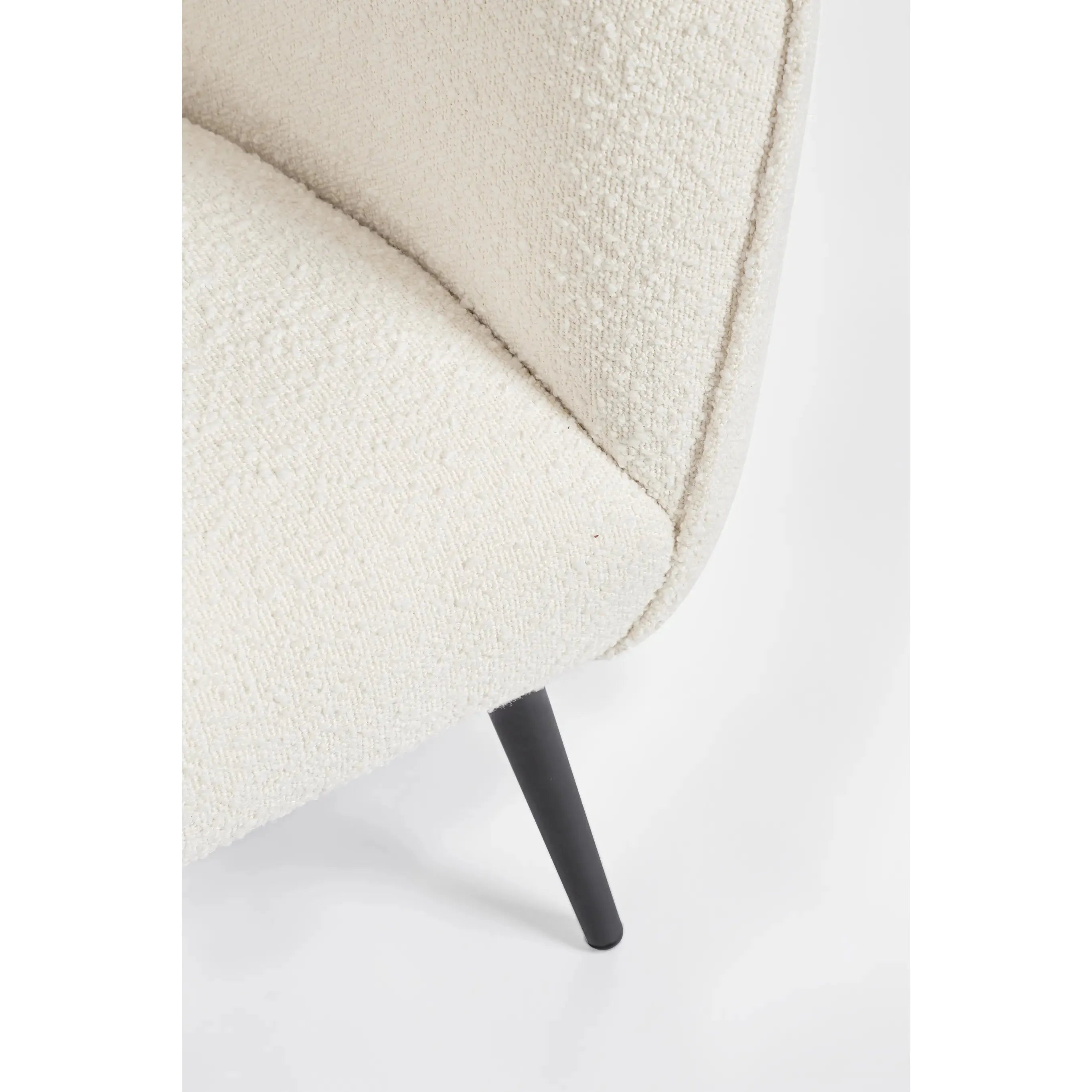 AVRIL 2 vietų sofa, boucle medžiaga, balta