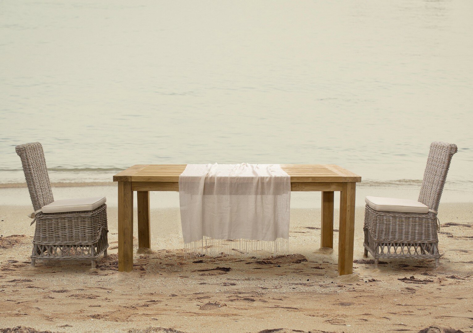 Galds BOUNTY, pārstrādāts tīkkoks, 240x100