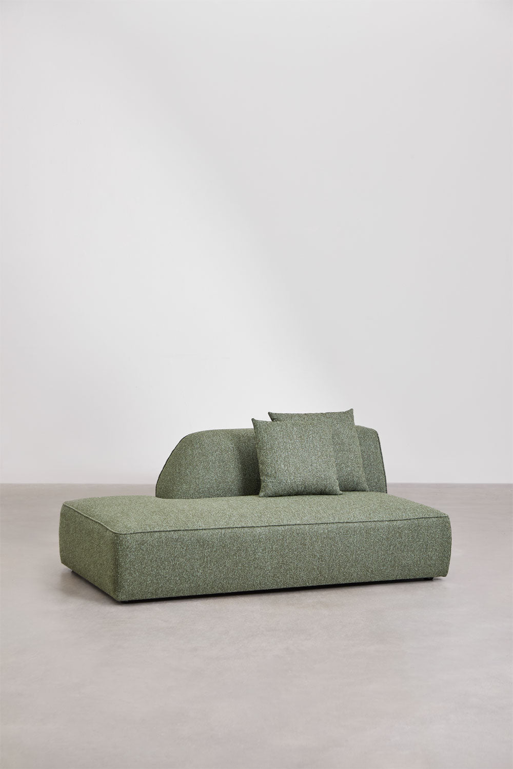 Kampinė sofa KARDENA – fragmento vaizdas