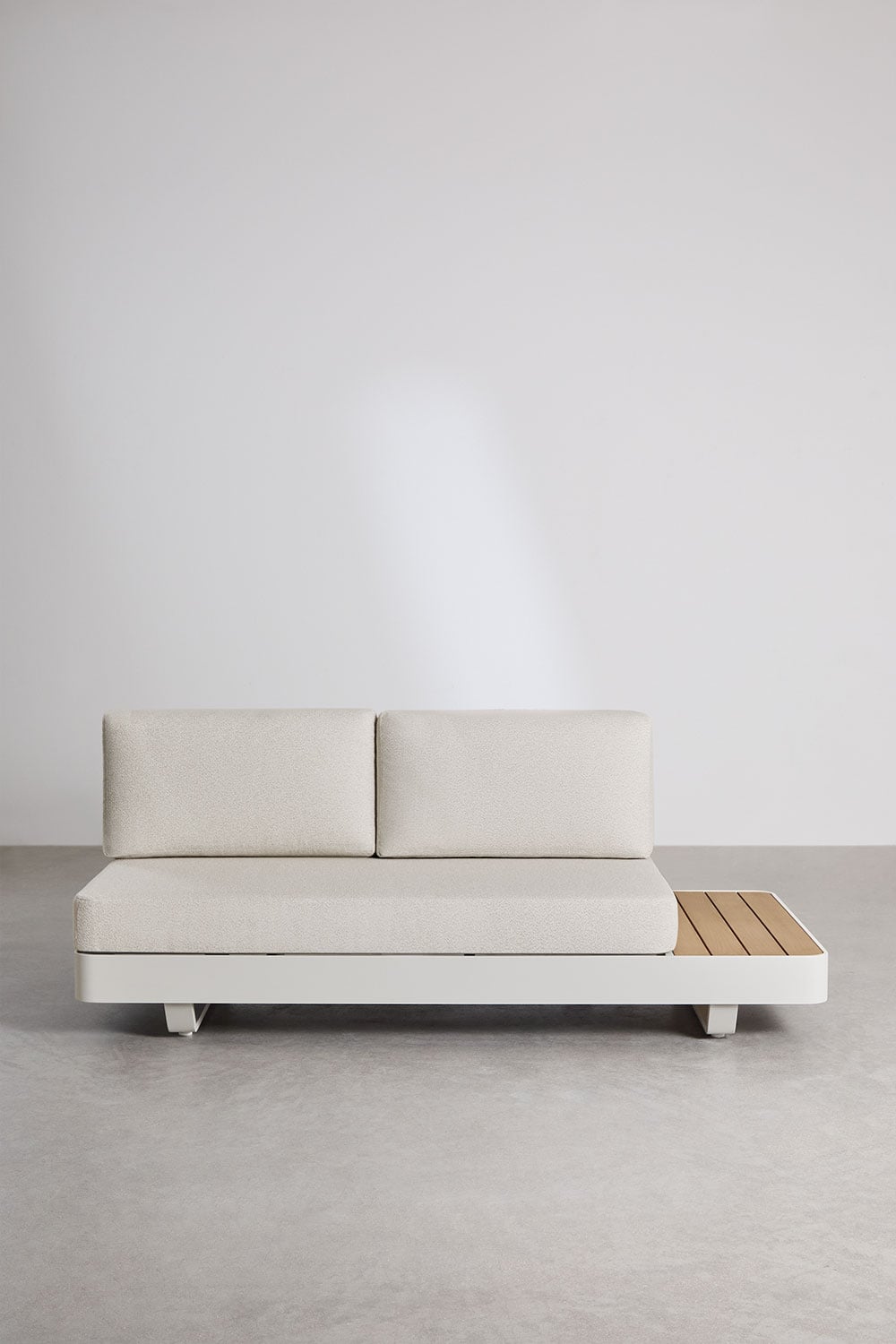 AKULO two-seater module with a table