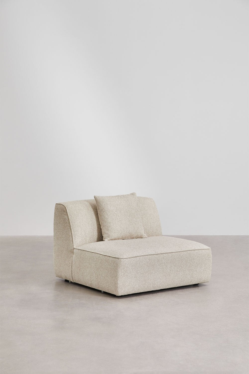 Šviesi CARDEA sofa iš bouclé audinio – stilingas sprendimas | namuideja.lt | sofa