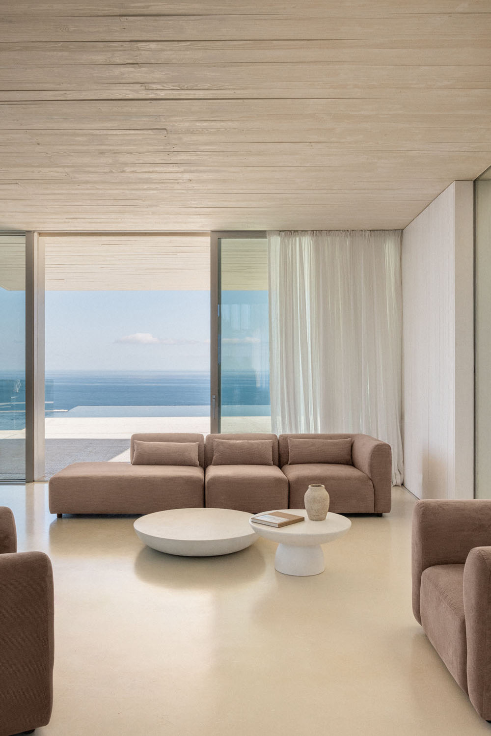Kampinė sofa FOGLERA, kupranugario, 320x97