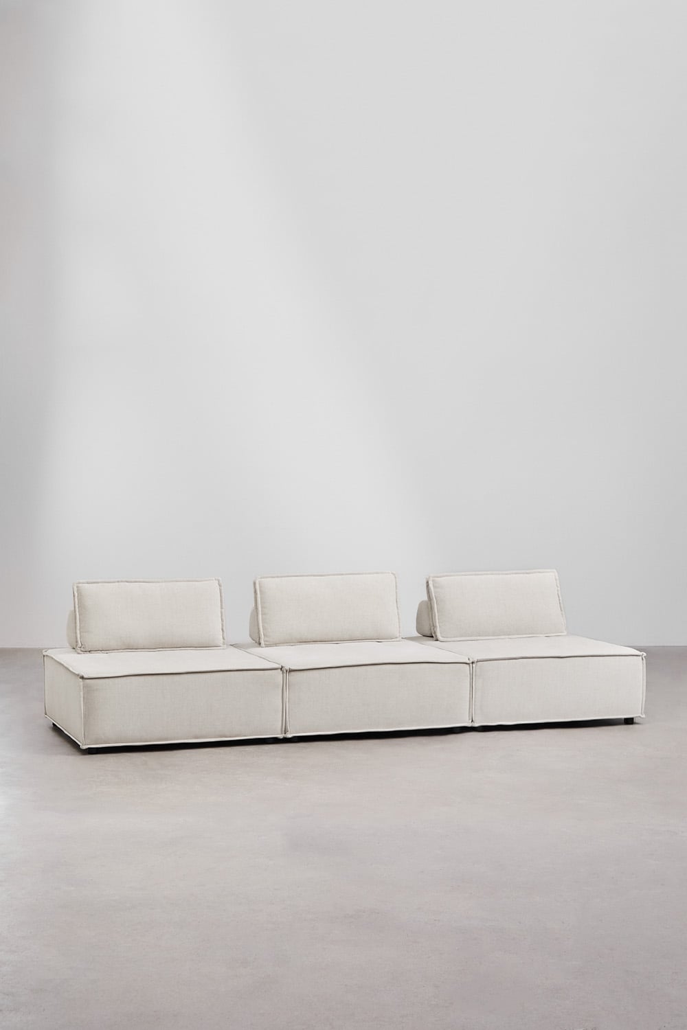 Modulinės sofos VERMONTA elegantiškos linijos iš šono