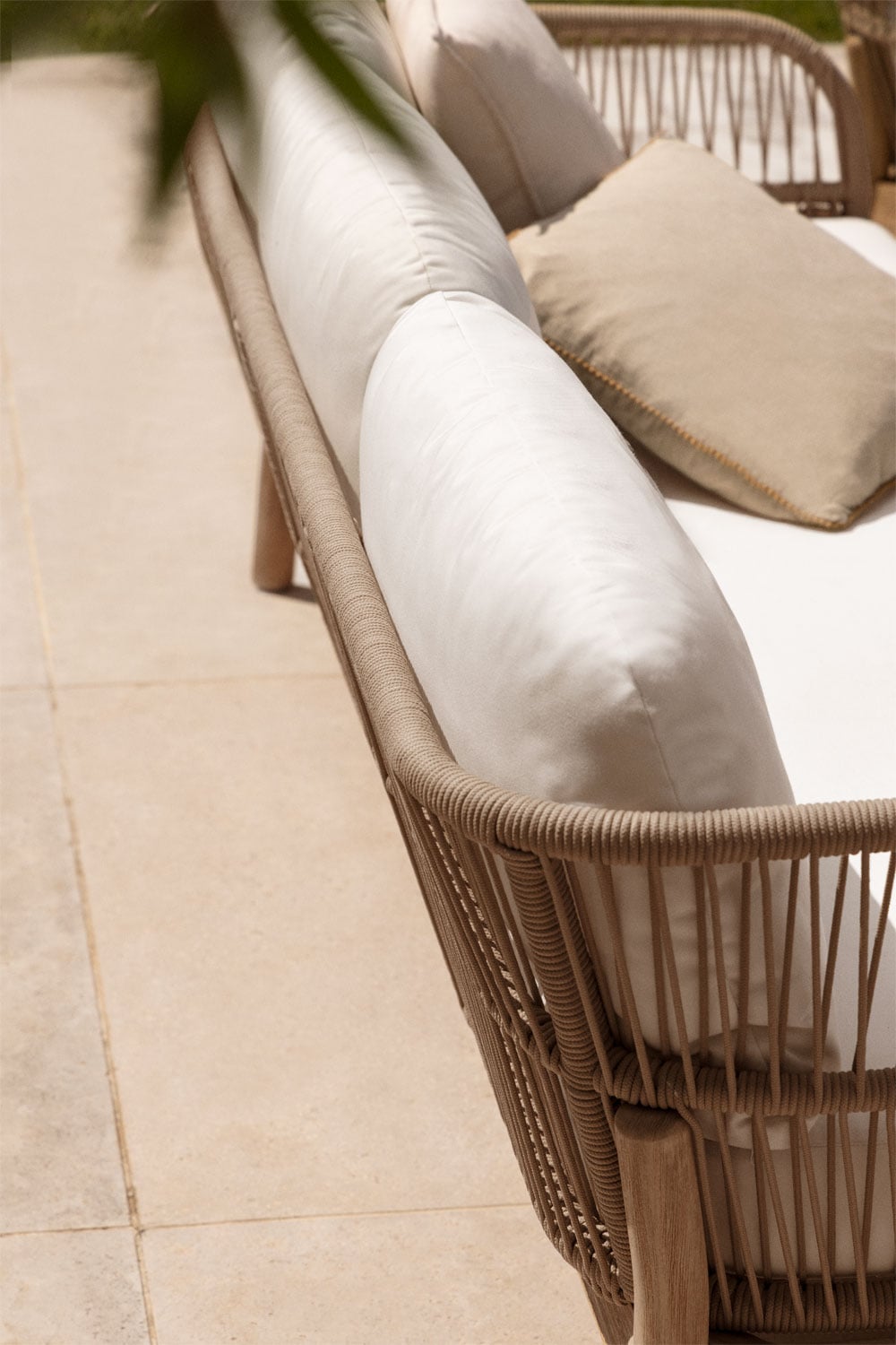 Sofa AKACIJA, trijų vietų, šviesus (3 var.)