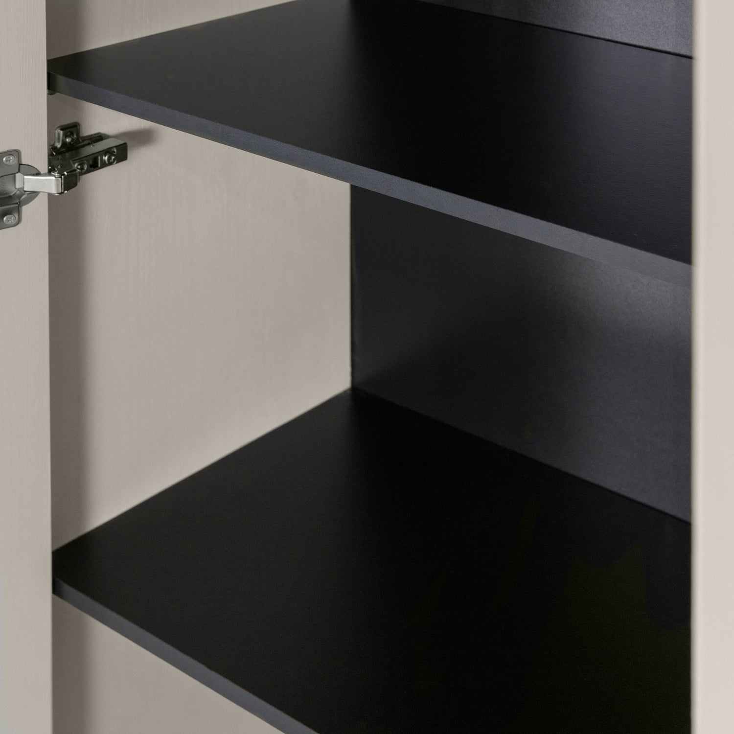 Aukšta spinta SILAS, smėlinė pilka