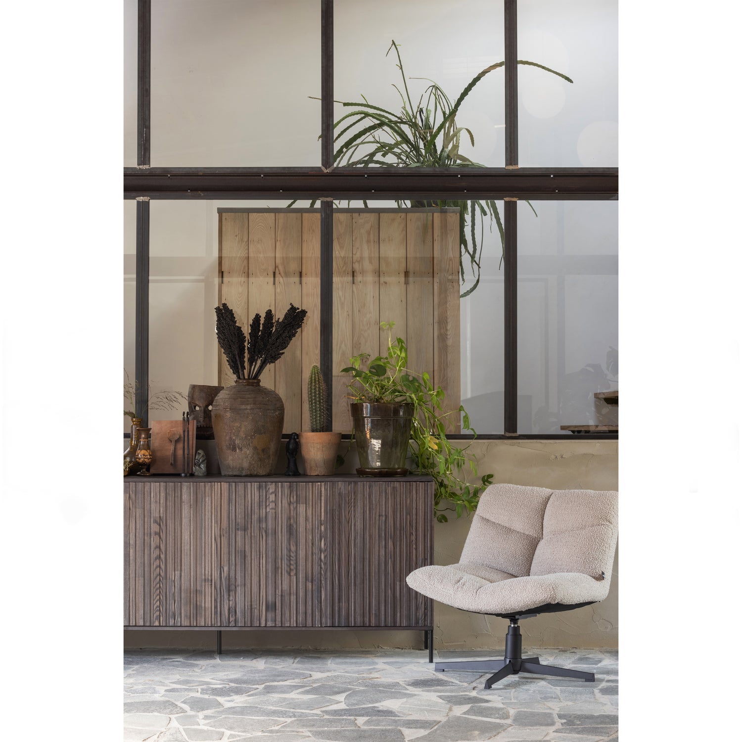 Fotelis VINNY pasukamas, boucle, smėlio spalvos