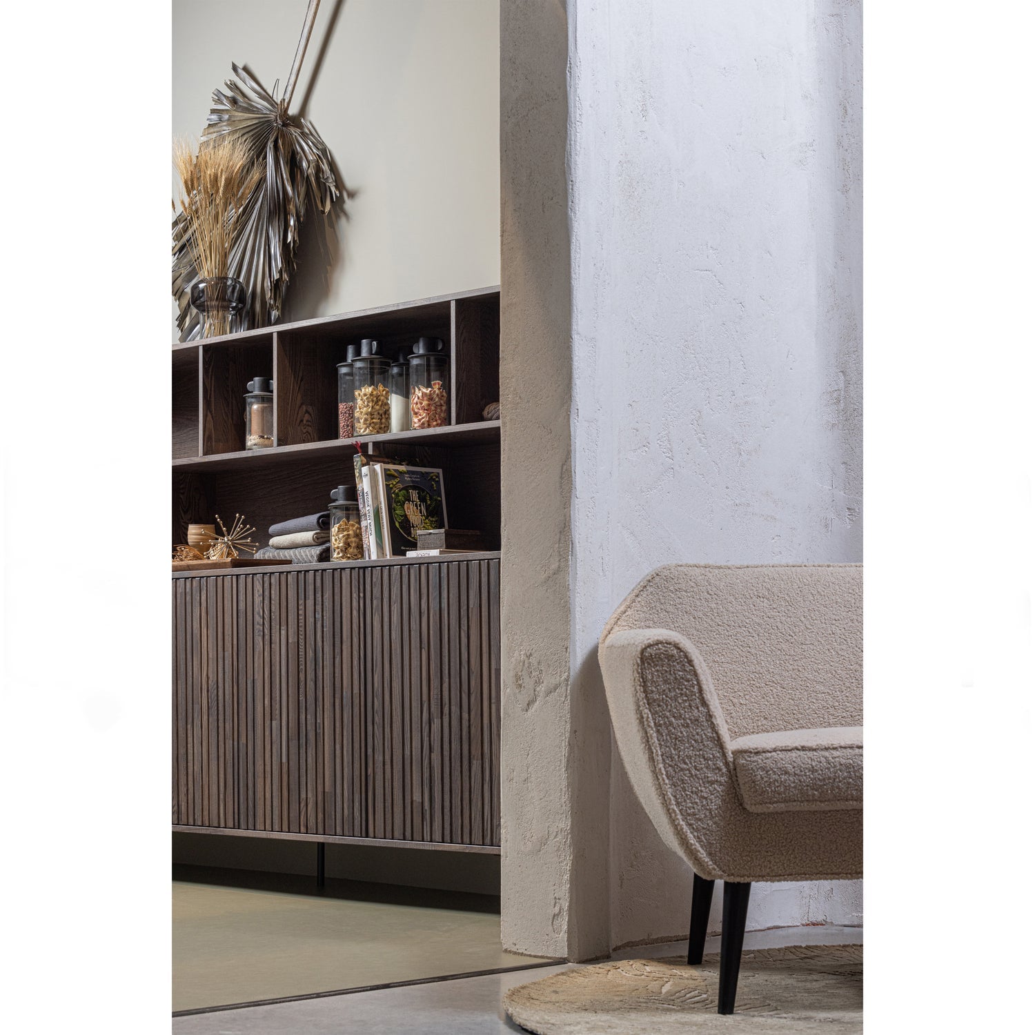 Sieninė spintelė NEW GRAVURE, uosis, ruda spalva