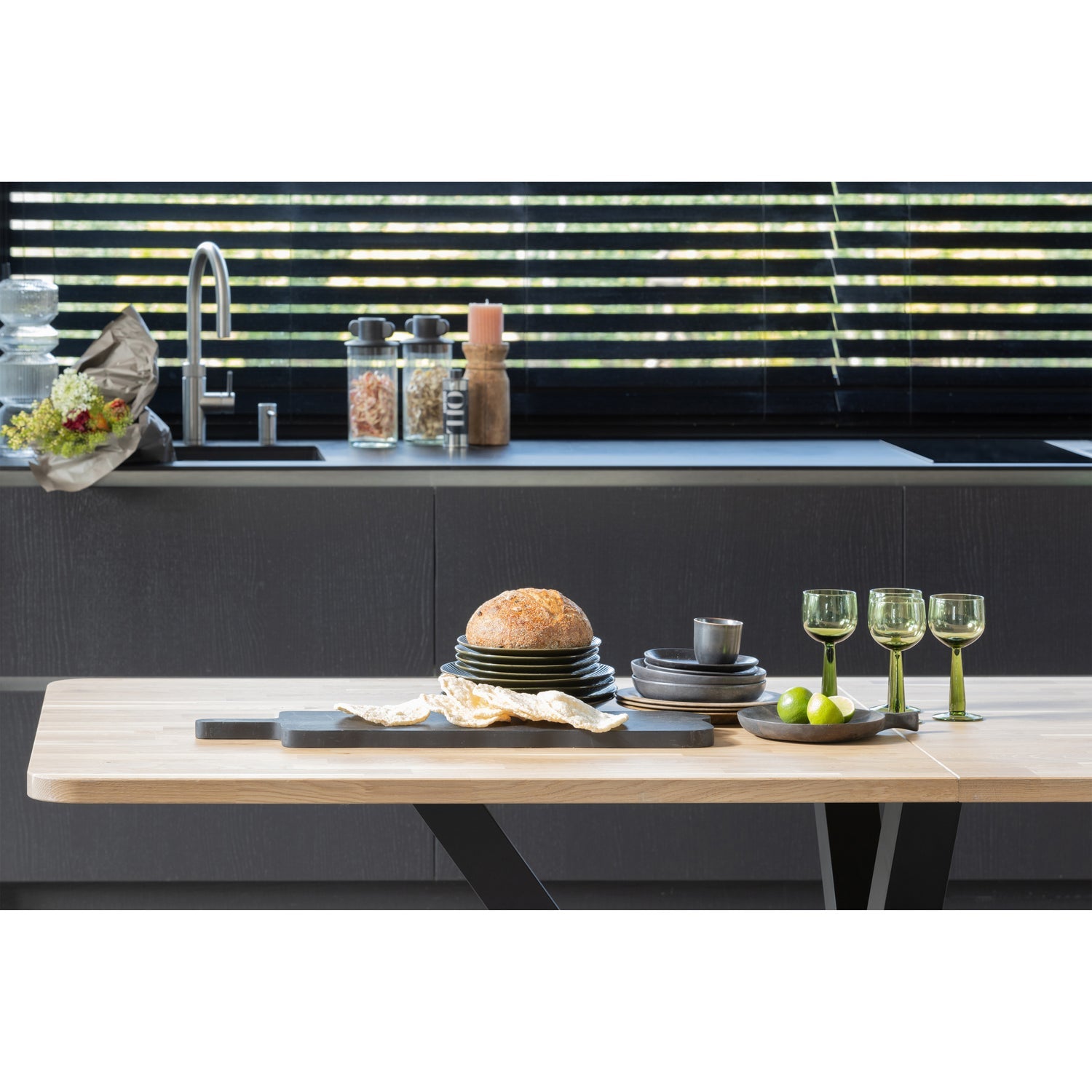 Stalas COMBI-TABLO XL, su ZEELAND