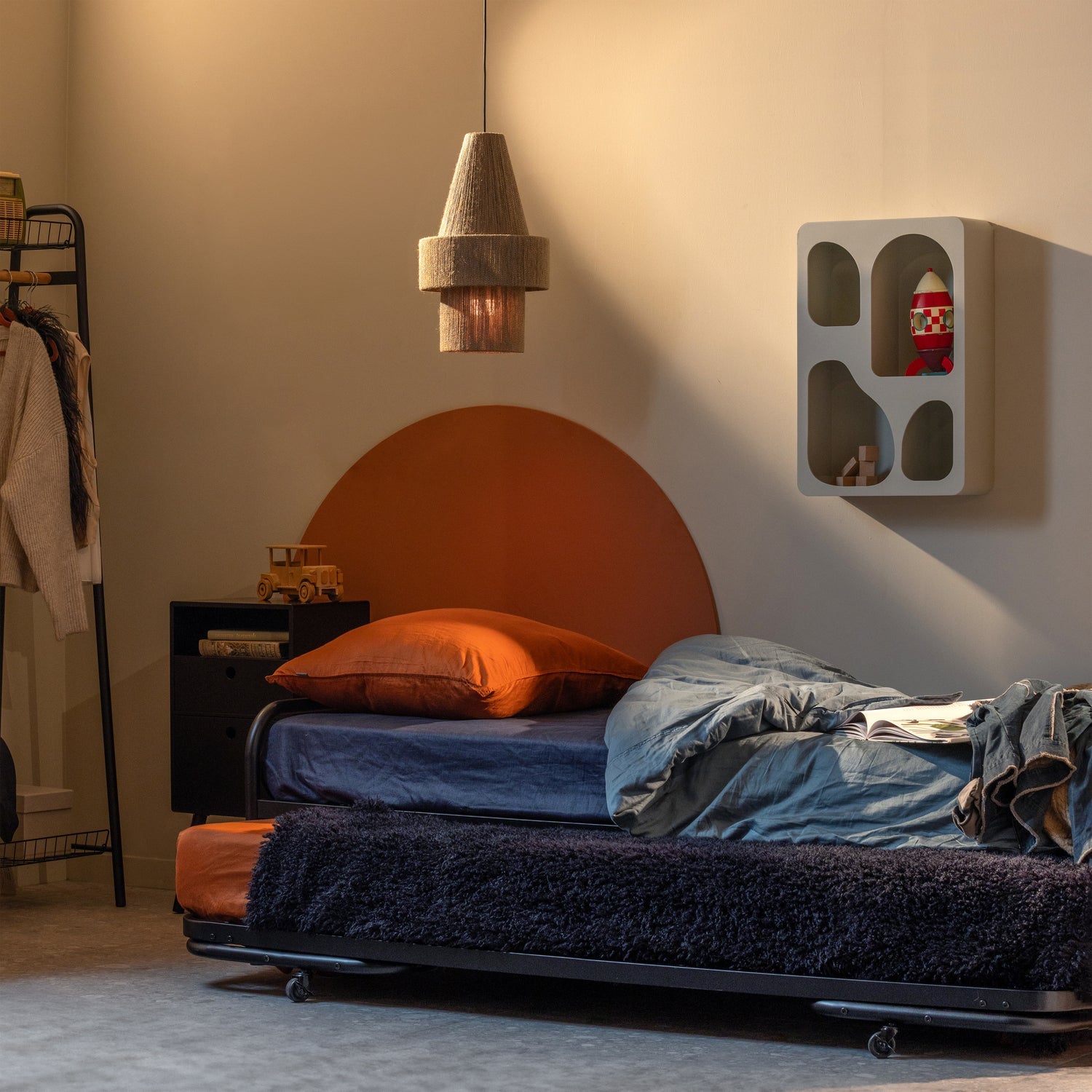 Bed LUCY, metal, black, with pull-out section