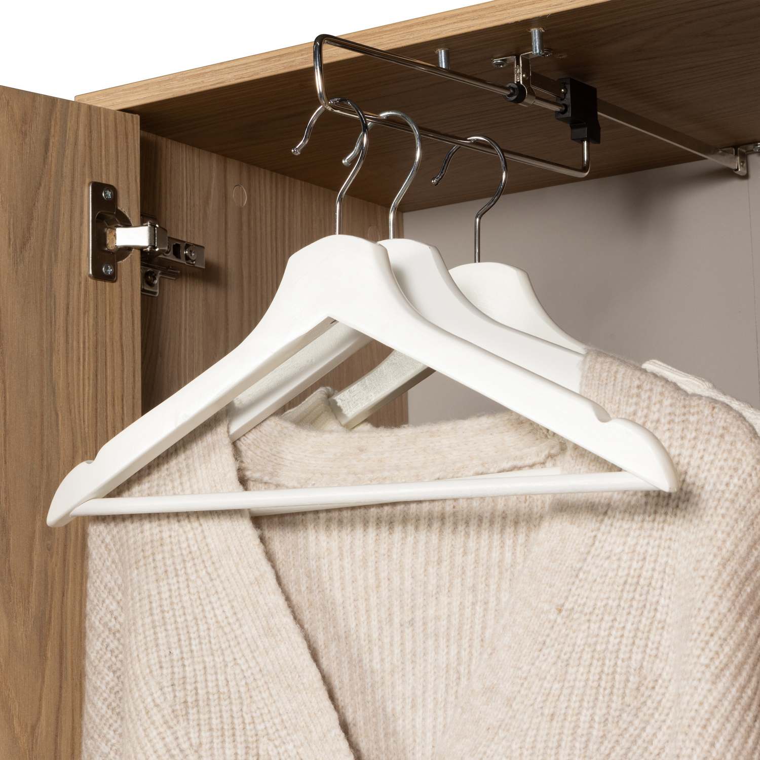 Retractable clothes rail, wardrobe accessory