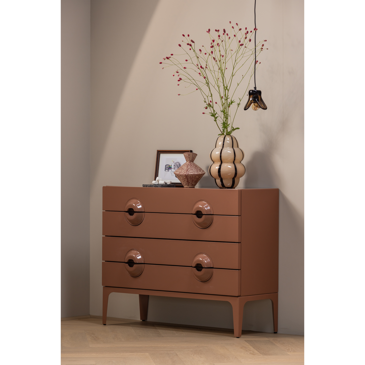 Pakabinamas šviestuvas ELLE, mažas, rudas stiklas