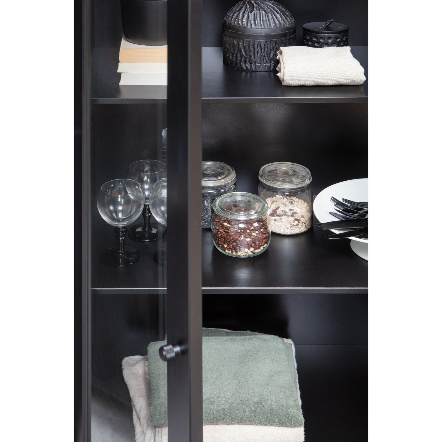 Vitrina Xam, juoda