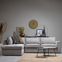 Kampinė sofa THOMAS minimalistiniame svetainės interjere