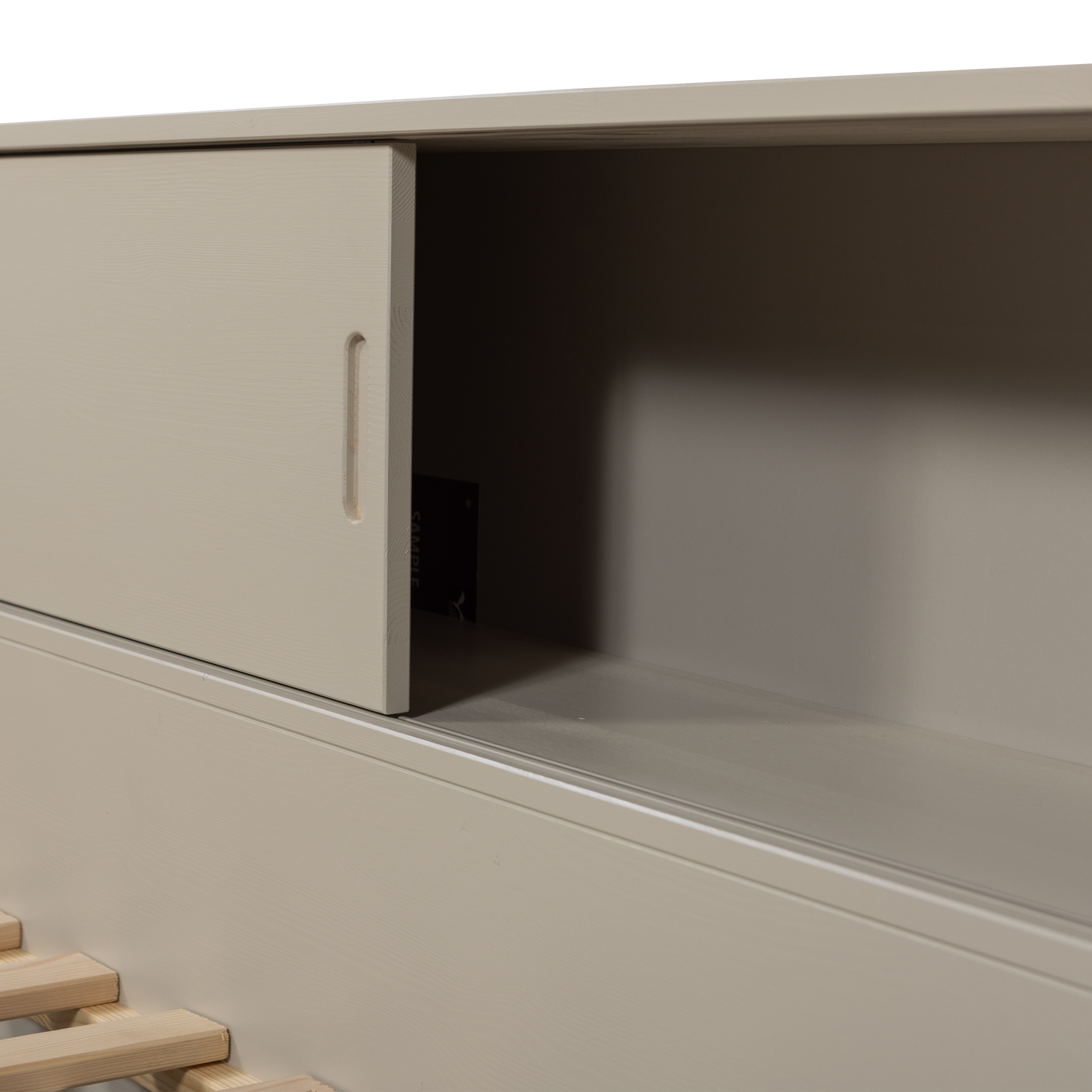 Lova CARTER, pušis, dulkių pilka