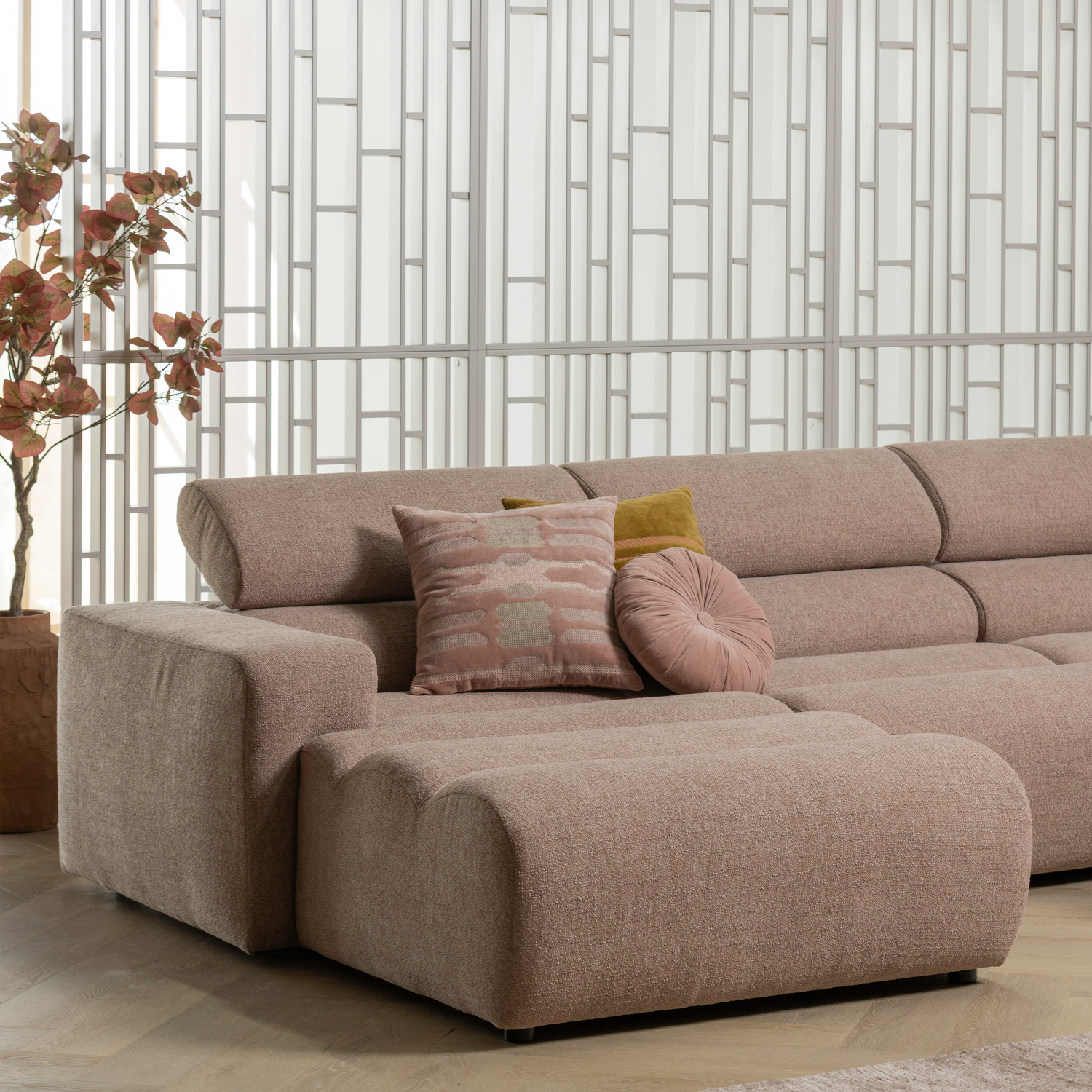Šezlongo sofa NOVI, kairė pusė, buklė, pilkai rusva spalva