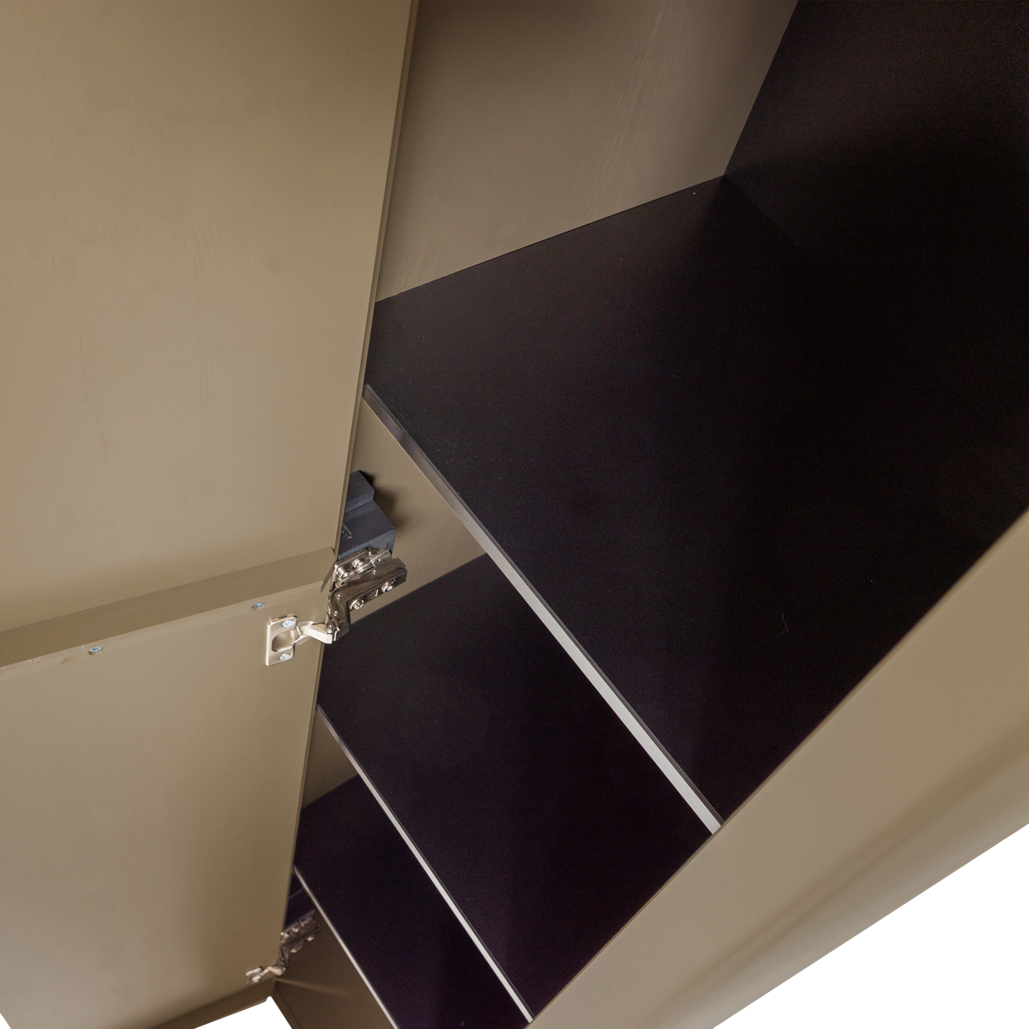 Siaura aukšta spinta GUNNAR, pušis, purvo spalva