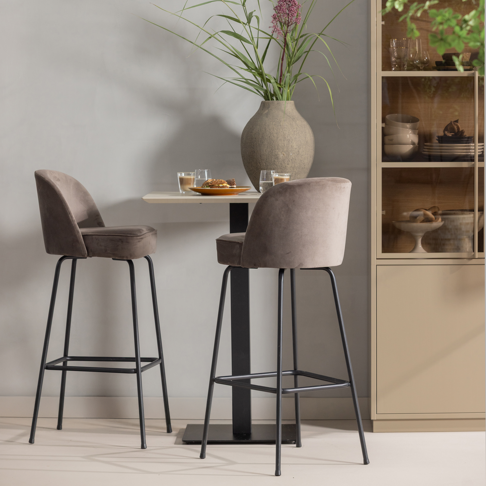 Baro stalo kojų rėmas BISTRO, kvadratinis metalas juodas 105 cm