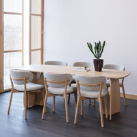 Valgomojo stalas VEERE 220x100 moderniame valgomojo interjere