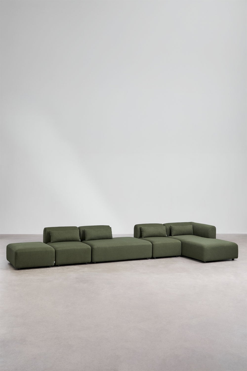 Kampinė sofa FOGLERA iš priekio