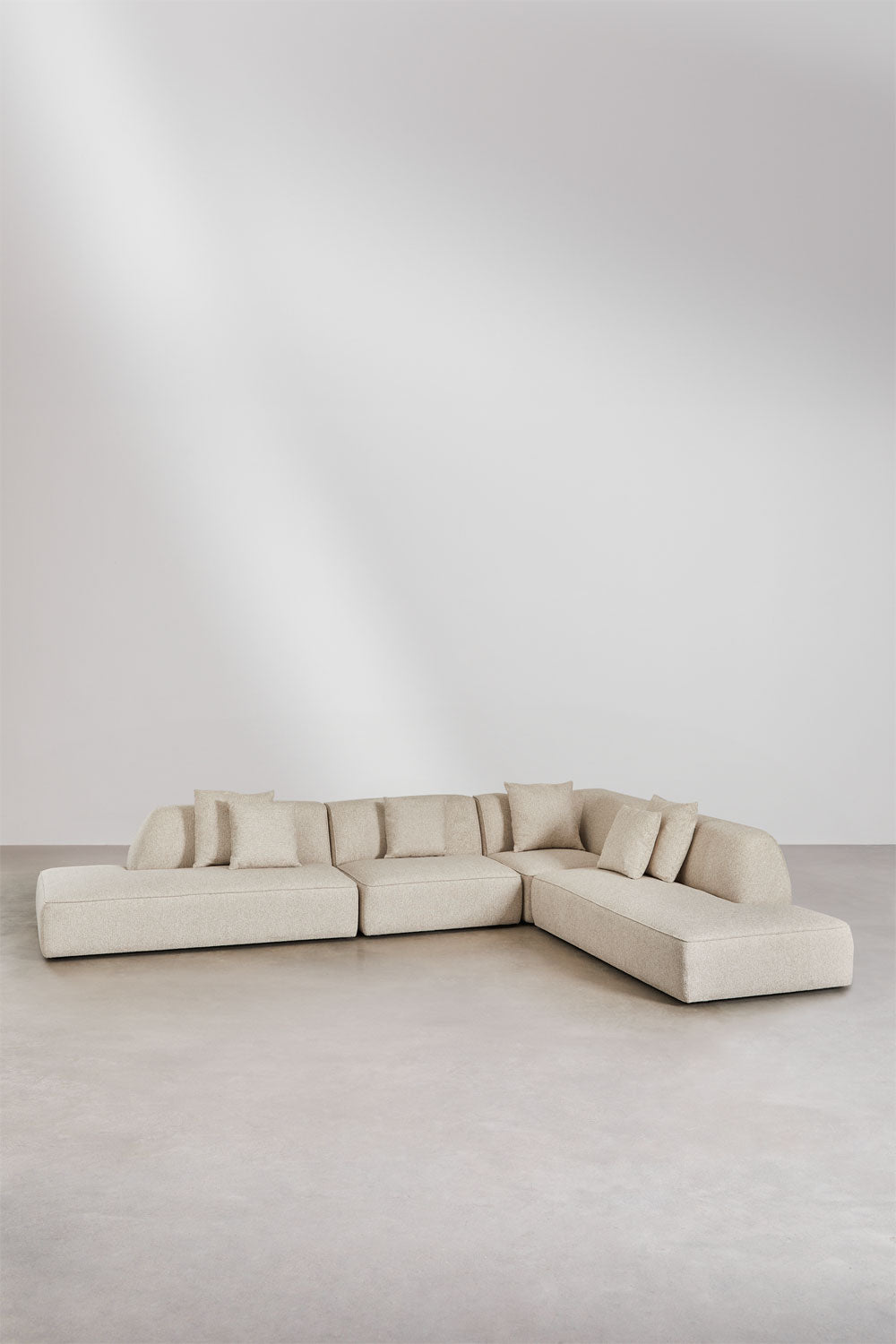 Modulinė kampinė sofa KARDENA – artimas planas