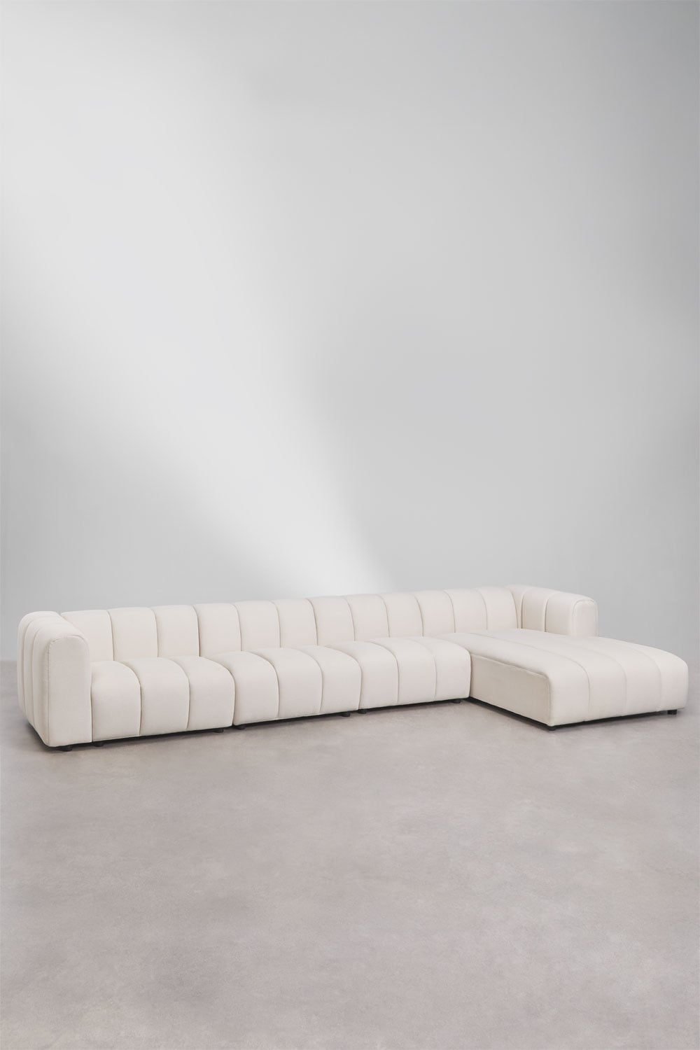 Kampinė sofa ELIOTA, kreminė boucle audinys