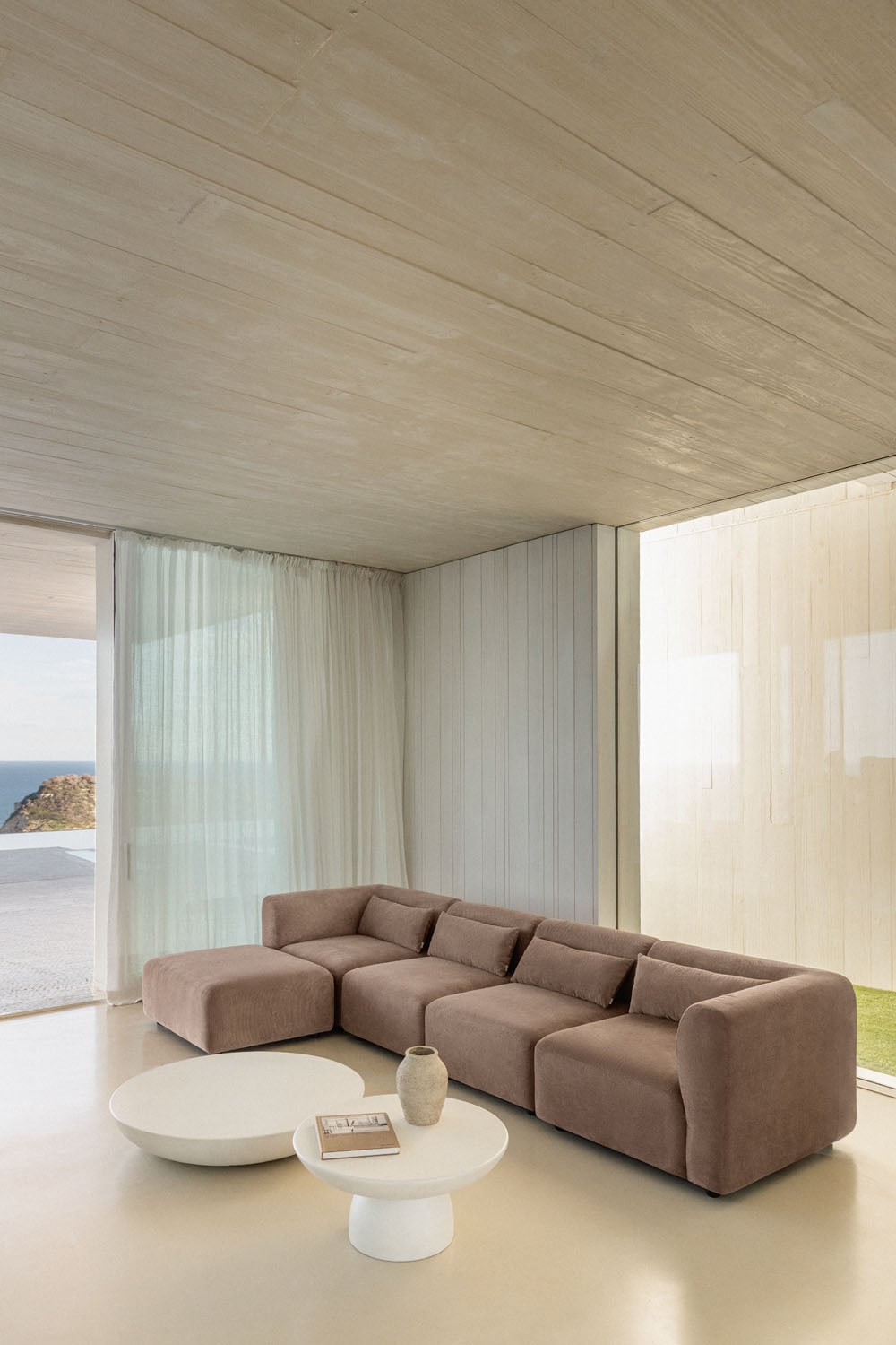 Sofa FOGLERA – bendras vaizdas šenilo