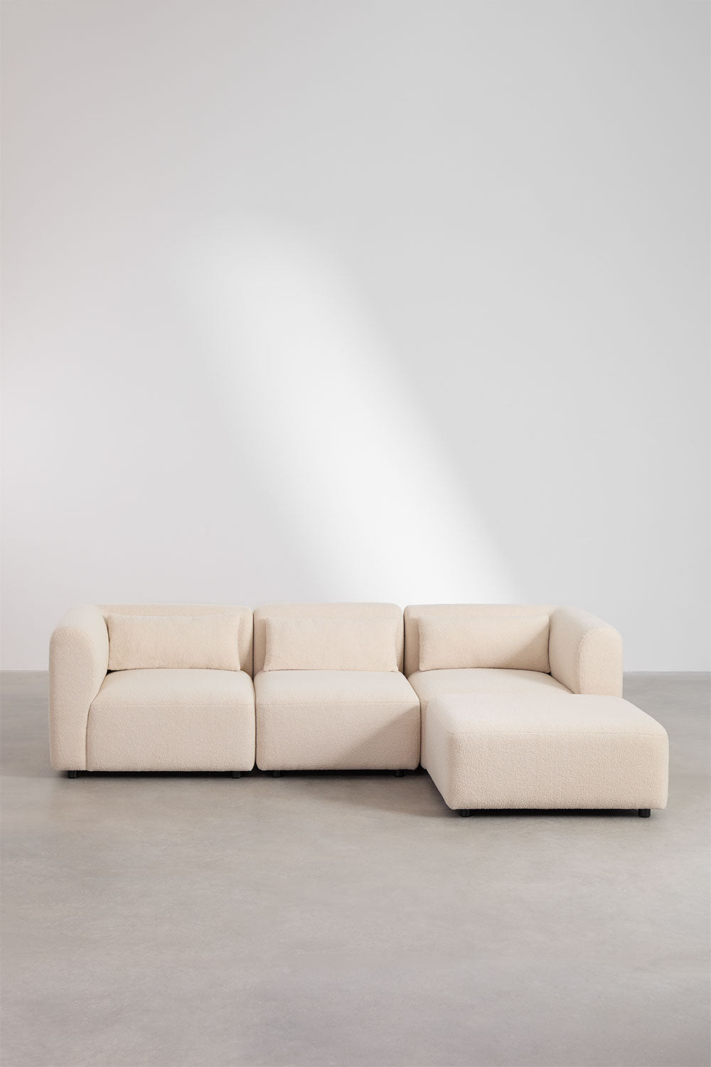 Modulinė sofa FOGLERA su pufu – kitu rakursu