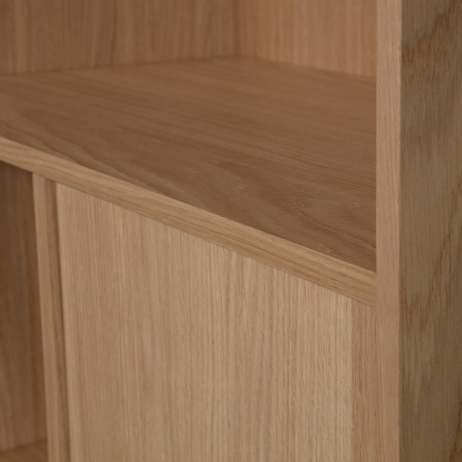Spintelė MODULAIR 77 cm