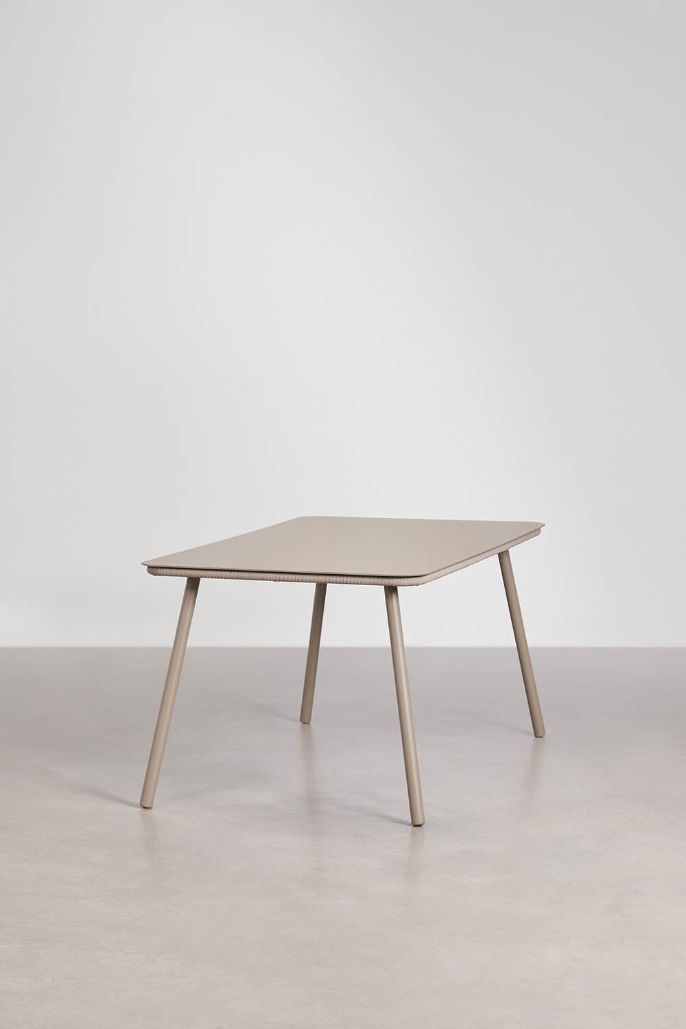Komplektas AGNES Classic, stalas 160x90 cm, 4 kėdės, šokolado terakota