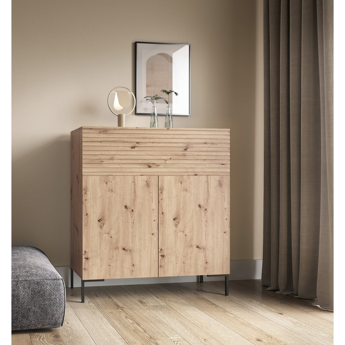 Komoda AOIFE, 92 cm, ąžuolas, aukšta – siūlių detalė