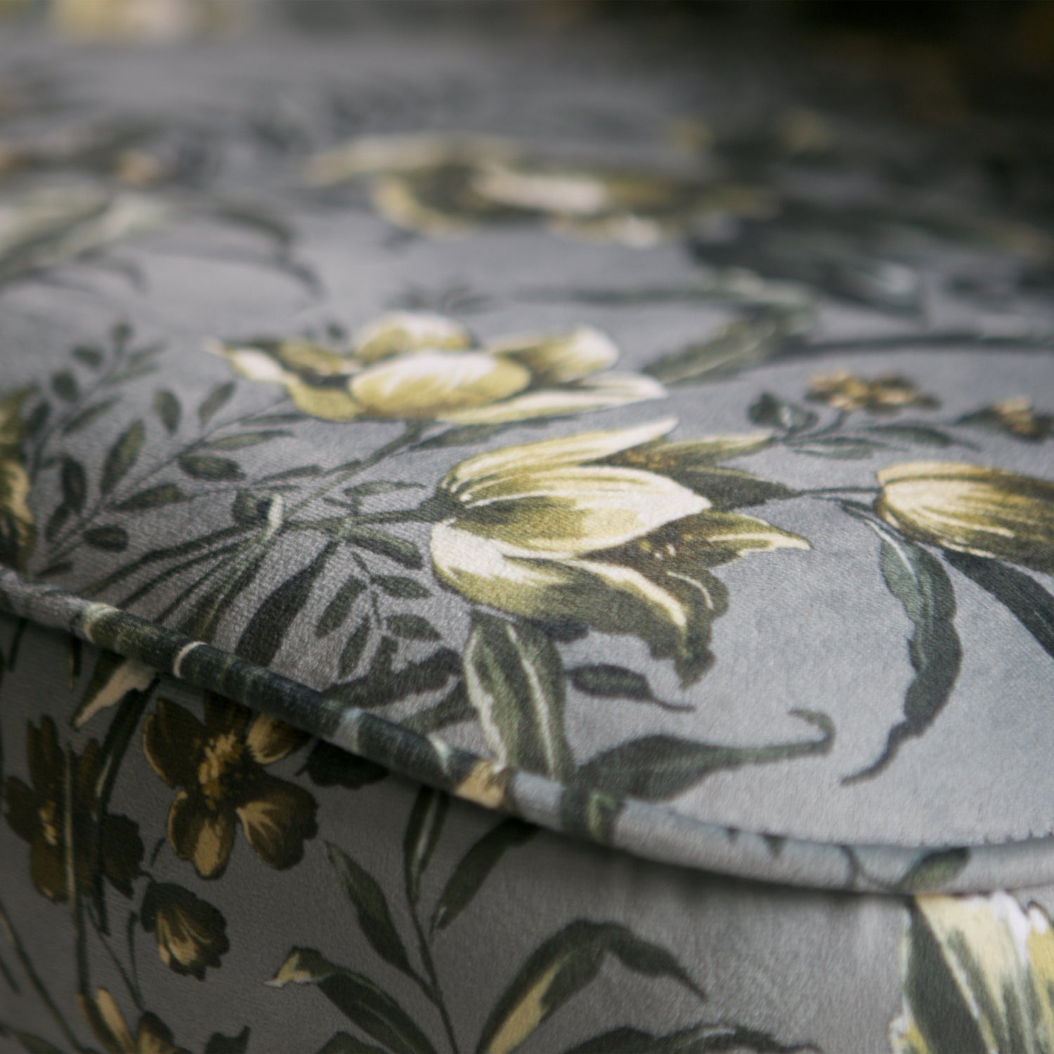 Fotelis VOGUE, veliūras, pilka su gėlių raštu