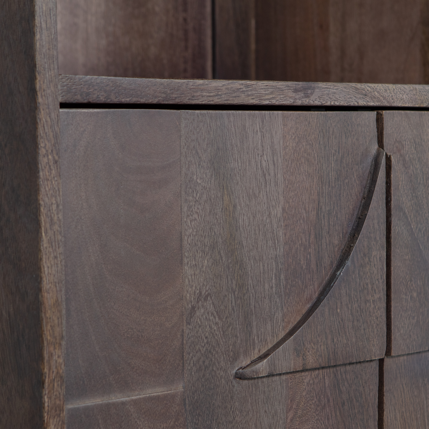 Aukšta komoda DRAW, riešutmedžio spalva