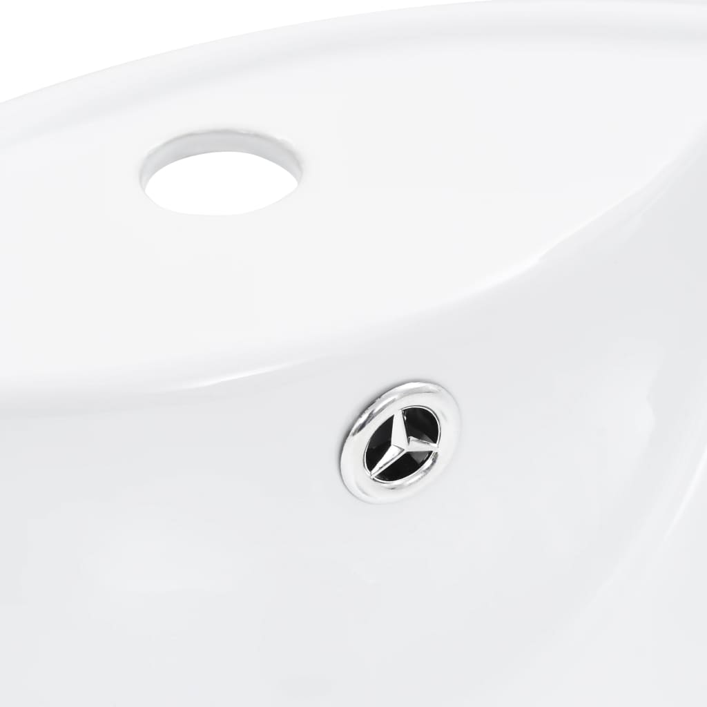 Washbasin with splash guard, 46.5x18cm, white, ceramic.